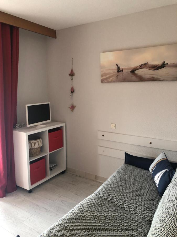 Joli studio rénové avec WIFI parking piscine Agde Extérieur photo